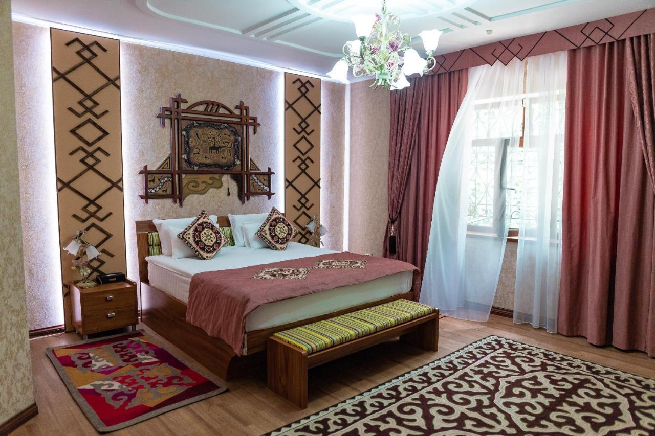 Gоlden Dragon Villa Hotel Bishkek Exterior foto