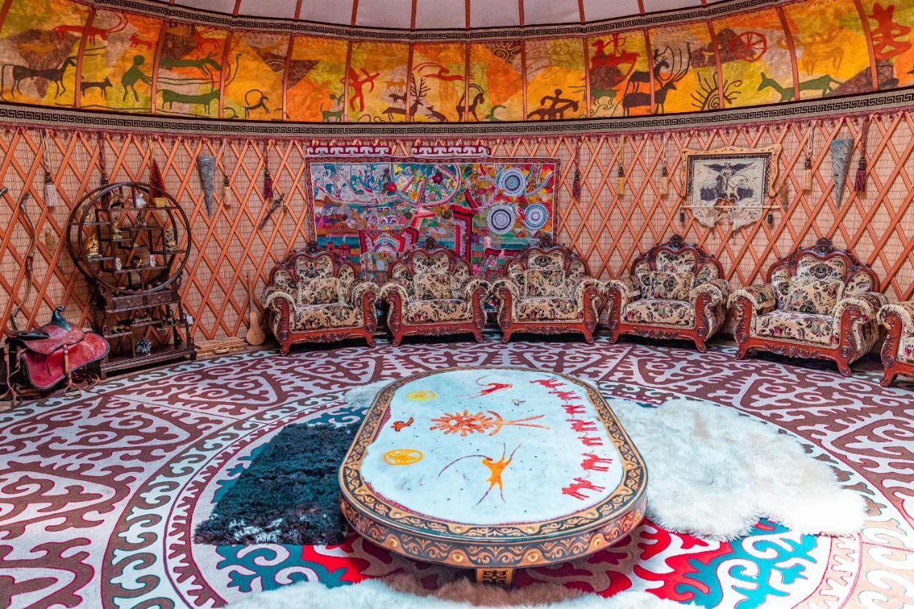 Gоlden Dragon Villa Hotel Bishkek Exterior foto